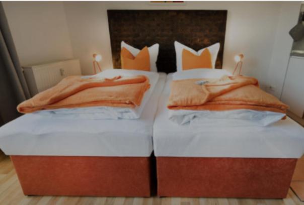 H&H Apartments Im Herzen Der Stadt Super Zentral Ruhig Mit Kochnischen Balkon Oder Empore グライフスヴァルト エクステリア 写真