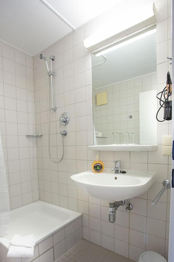 H&H Apartments Im Herzen Der Stadt Super Zentral Ruhig Mit Kochnischen Balkon Oder Empore グライフスヴァルト エクステリア 写真